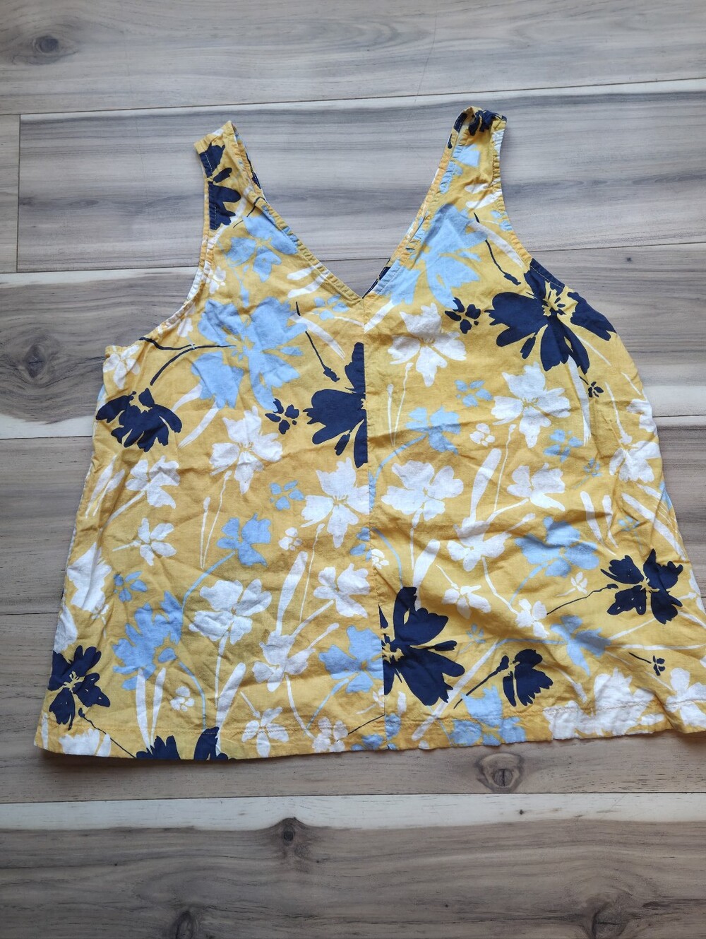 Time and Tru Yellow Blue Floral Sleeveless Tank Top Women’s Size Large (12-14)
